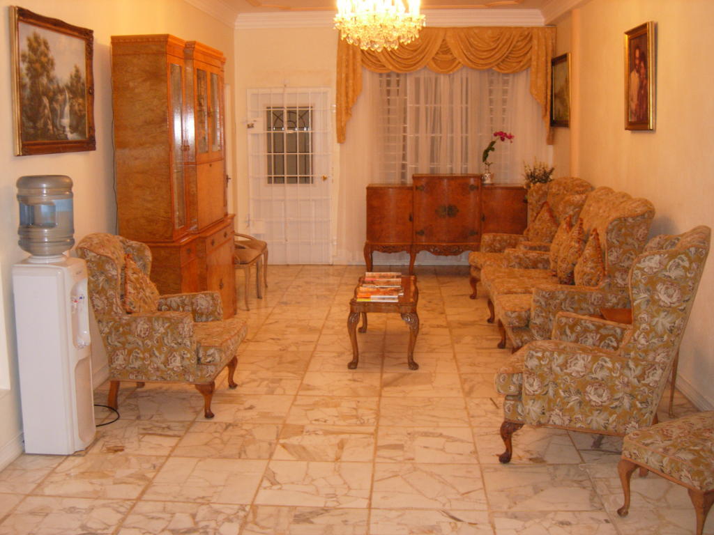City View Hotel Кингстън Екстериор снимка
